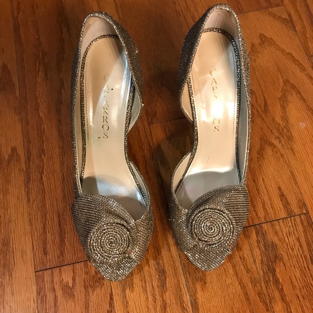 Gold open toe high heels in 8